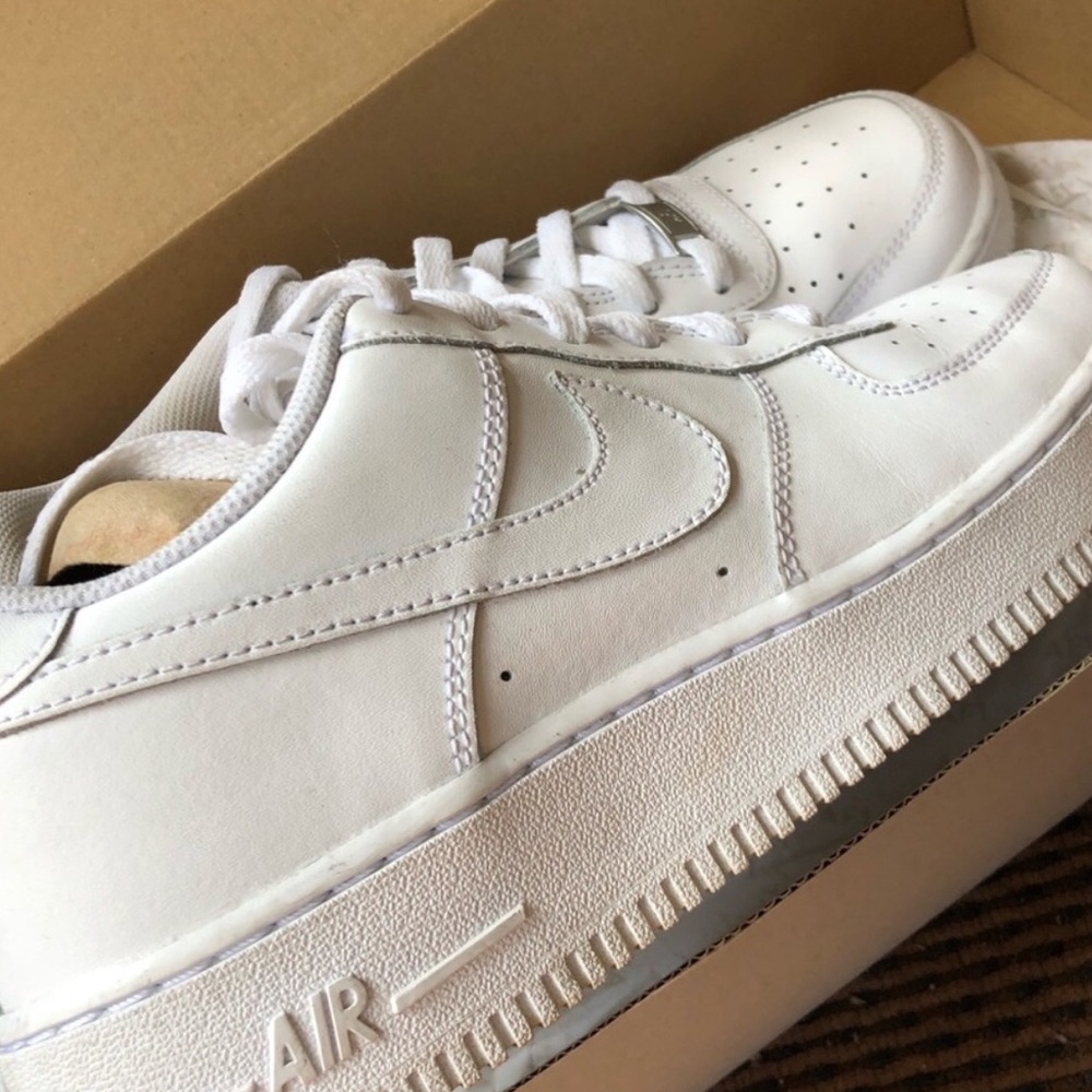 Nike Air Force 1